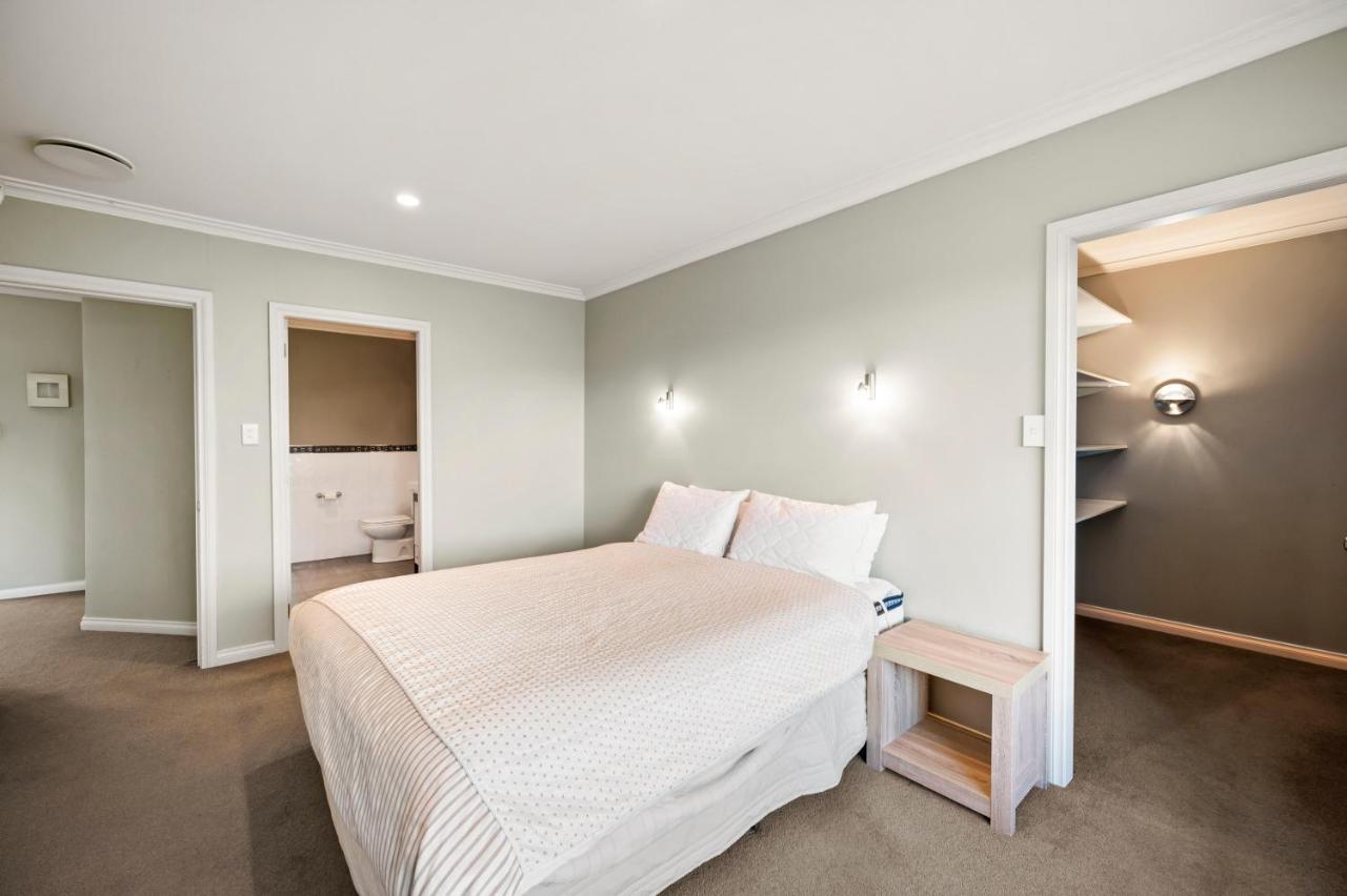 Taupo Escape - Rainbow Point Holiday Home Ngoại thất bức ảnh