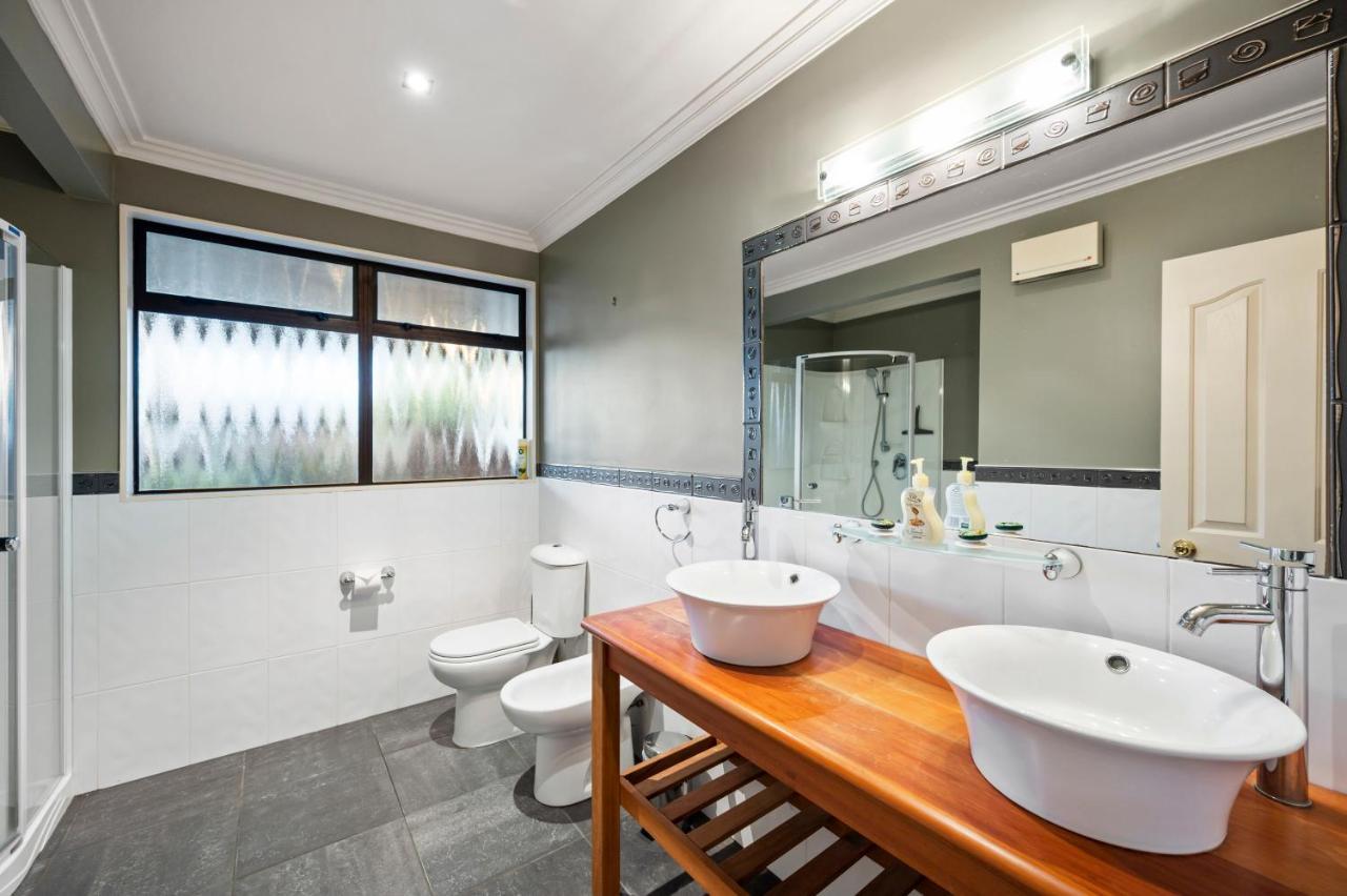 Taupo Escape - Rainbow Point Holiday Home Ngoại thất bức ảnh